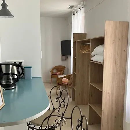 Appartement Calme Centre Ville A 80M Des Halles Narbonne Buitenkant foto