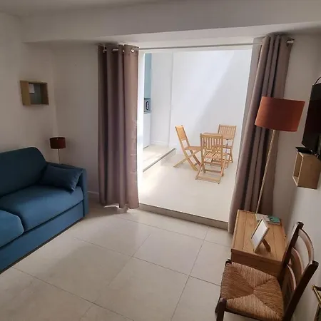 Appartement Calme Centre Ville A 80M Des Halles Narbonne Buitenkant foto